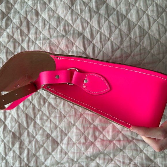 The Cambridge satchel company electric pink messenger bag purse - Picture 11 of 13